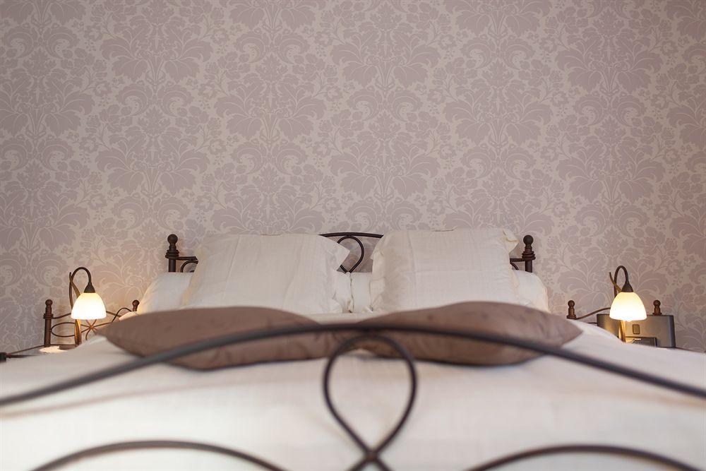 Bariseele (adults Only) Couette-café